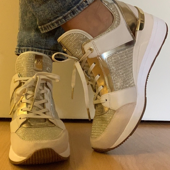 NWT Michael KORS Sneakers  Leather and glitter mesh Natural combo Size 9… - Picture 6 of 6